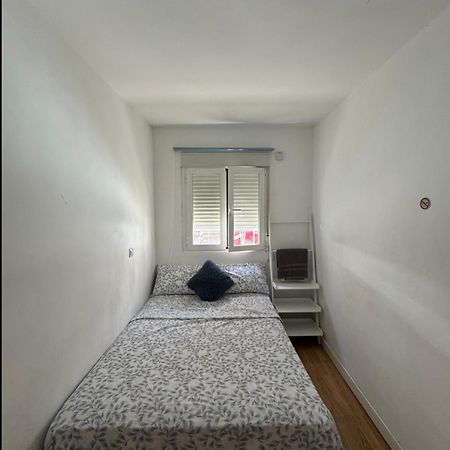 Habitacion Con Bano Compartido Hotel Madrid Exterior photo